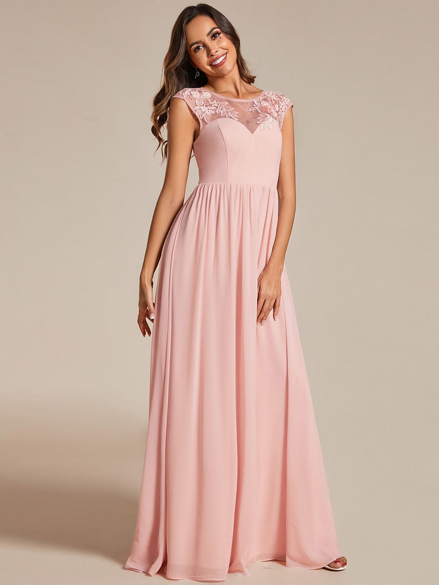 Elegant Chiffon A-Line Evening Gown with Cap Sleeves and Shoulder Applique